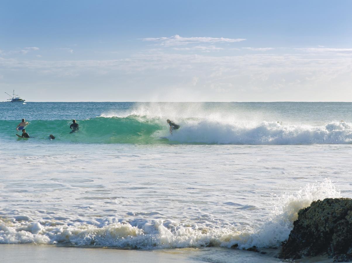 Iconic Kirra Beach Resort Gold Coast Exterior photo